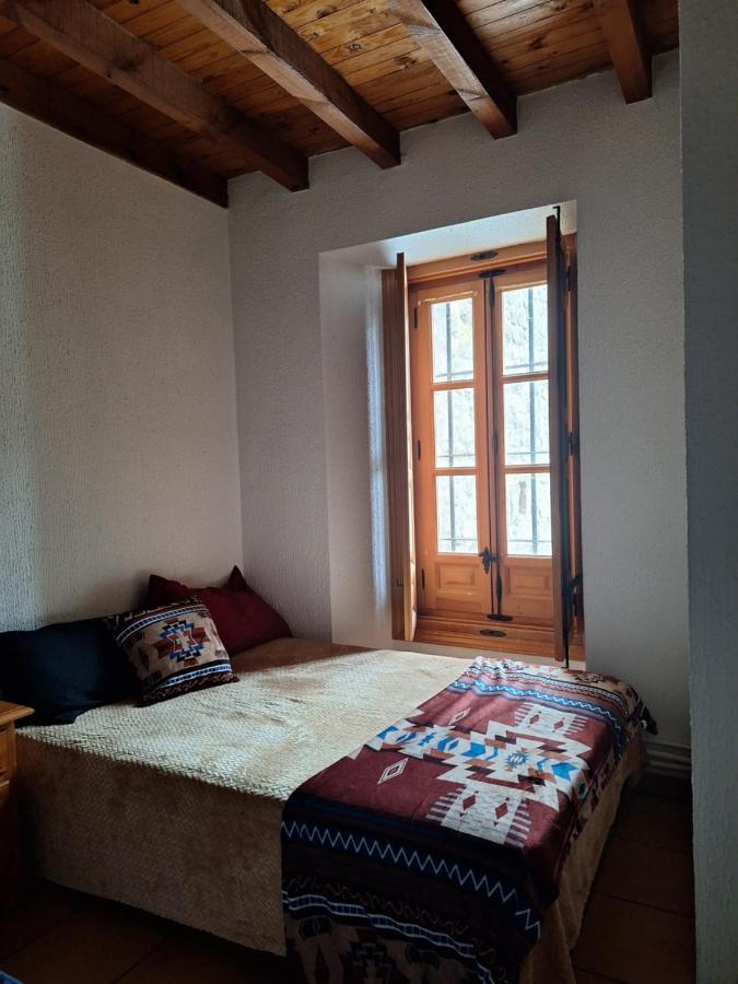 Hostal El Patio Restaurante San Bartolomé de Pinares Dış mekan fotoğraf